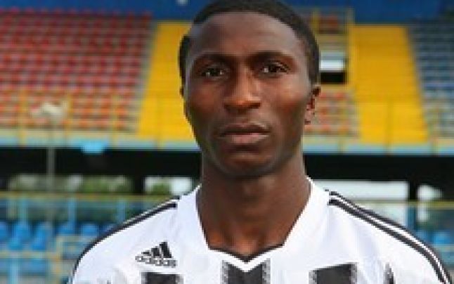 Fotbalistul Kehinde Fatai va obţine cetăţenia română