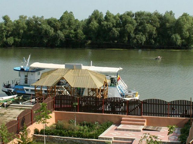 Pescaturism în Delta Dunării