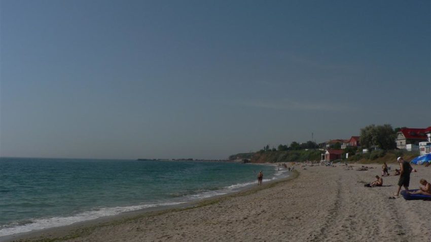 Patronatele din turism se opun construirii falezei Năvodari