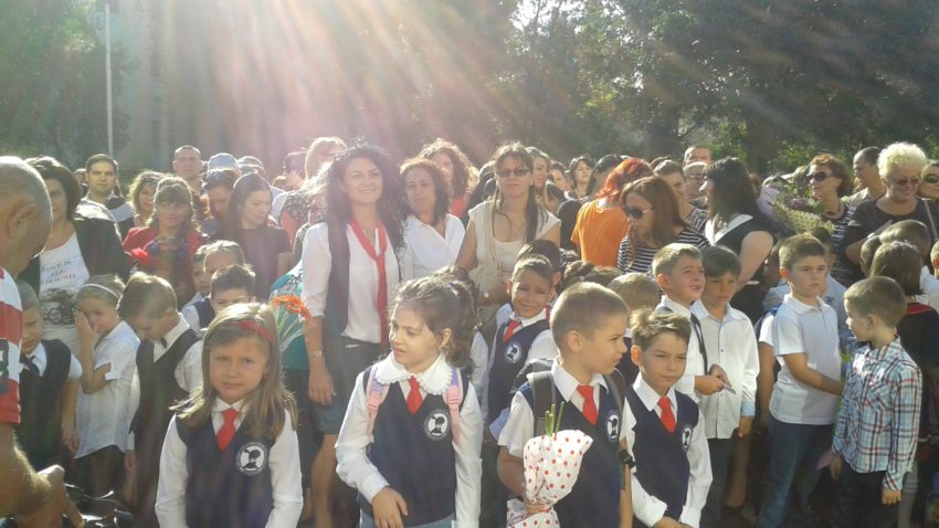 Actul educativ gratuit, o ecuație cu trei necunoscute