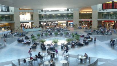 Gloanţe ascunse în jucării, pe aeroportul din Tel Aviv