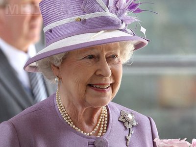 Premierul britanic îi va cere scuze Reginei pentru gafa sa