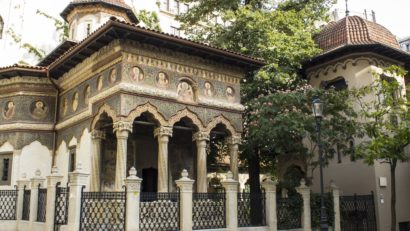 Destinația zilei: Biserica Stavropoleos, lumina de dincolo de betoane