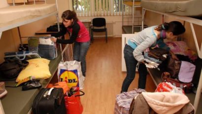 Cererile de înscriere în căminele studenţeşti se pot depune şi on-line
