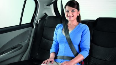 (AUDIO) Centura de siguranţă, obligatorie pentru toţi pasagerii din autoturisme