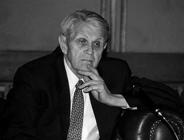 Expoziţie dedicată lui Corneliu Coposu, la New York