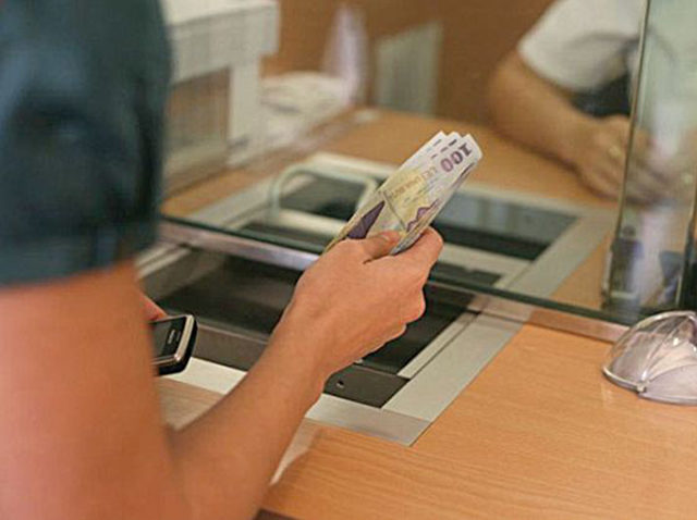 (AUDIO) Băncile mai precaute la creditări