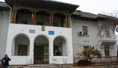 (AUDIO) Judecătoria Mangalia, în pericol să cadă