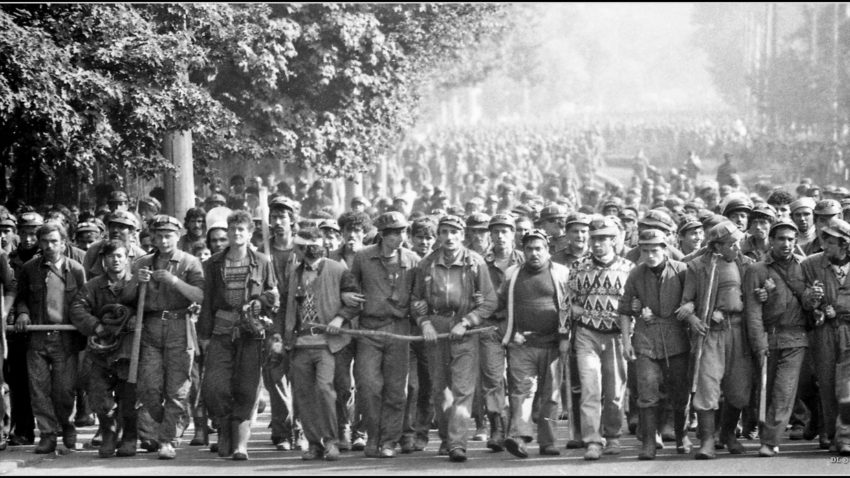 Statul Român obligat de CEDO să redeschidă ancheta în dosarul Mineriadei