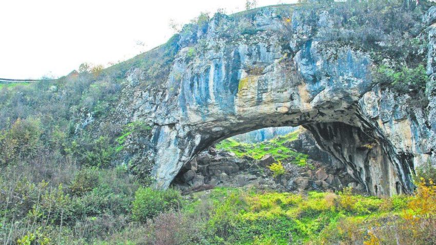 Destinația zilei: PONOARELE, LOCUL UNDE PIETRELE NASC PIETRE