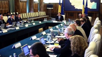 Bani mai mulţi pentru servicii la rectificarea bugetară