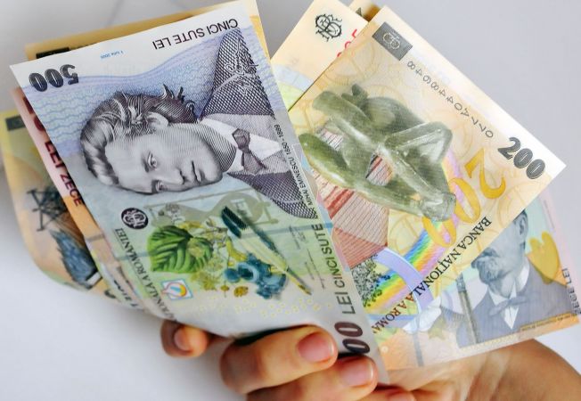 Cât au câştigat românii în medie anul trecut