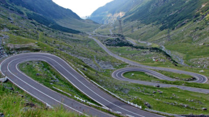 Transfăgărăşanul, cea mai înaltă şosea din România, a împlinit 40 de ani
