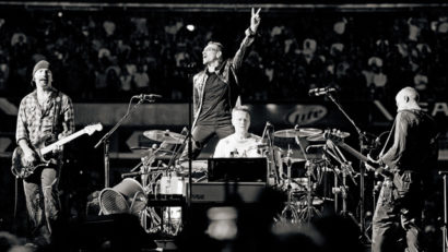 U2 şi Apple colaborează împotriva pirateriei online