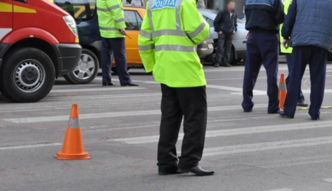 Accident rutier pe strada Morii din Năvodari. Pensionară acroşată pe trecerea de pietoni de un şofer neatent