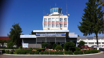 TULCEA: Consiliul Judeţean cere concedierea temporară a unor angajaţi de la aeroport