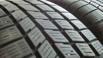 Şoferii constănţeni nu se înghesuie la anvelopele de iarnă