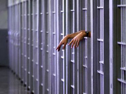 Scandalagii din Ovidiu, arestaţi după ce au bătut doi poliţişti locali