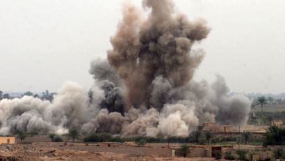 (AUDIO) SUA continuă atacurile aeriene împotriva Statului Islamic