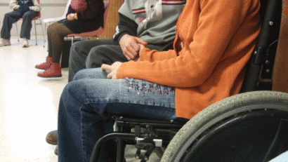 Persoanele cu dizabilităţi ar putea avea indemnizaţii mai mari