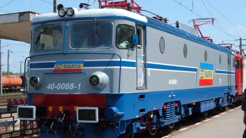 (AUDIO) Angajaţii CFR sunt mai expuşi concedierilor, din cauza lipsei contractului colectiv de muncă