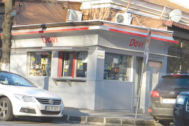 Membrii grupării de contrabandişti de ţigări conduse de Viorel Done au fost închişi