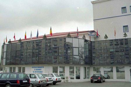 Răsuflăm uşuraţi! Suspiciunea de EBOLA la pacientul din Galaţi este INFIRMATĂ sută la sută