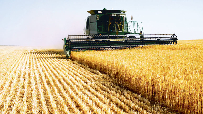 Agricultorii, încurajaţi să se asocieze