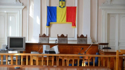 Judecătorii acuzaţi în dosarul Retrocedărilor au ieşit de sub control judiciar