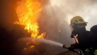 Incendiu la stadionul de rugby din strada Badea Cârţan