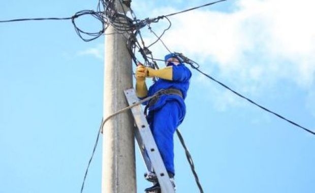 ATENŢIE. Întreruperile de energie electrică de la Tuzla se prelungesc şi în week-end!