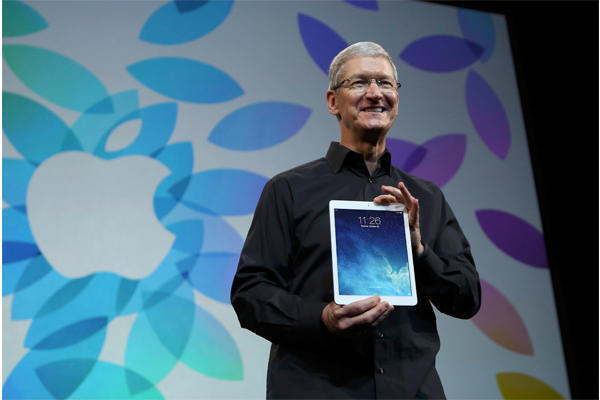 Apple a lansat cea mai SUBŢIRE tabletă din lume
