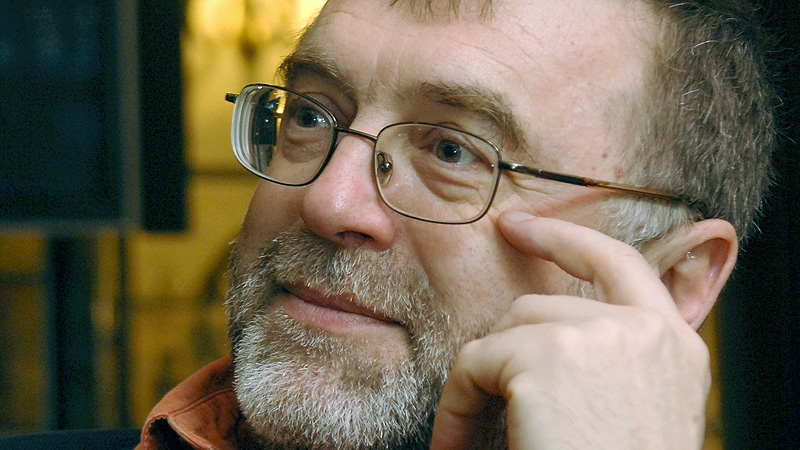 Dialog cu dramaturgul Matei Vișniec, despre jurnalism și derivele mediilor de informare