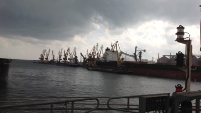 Navă reţinută în portul Agigea