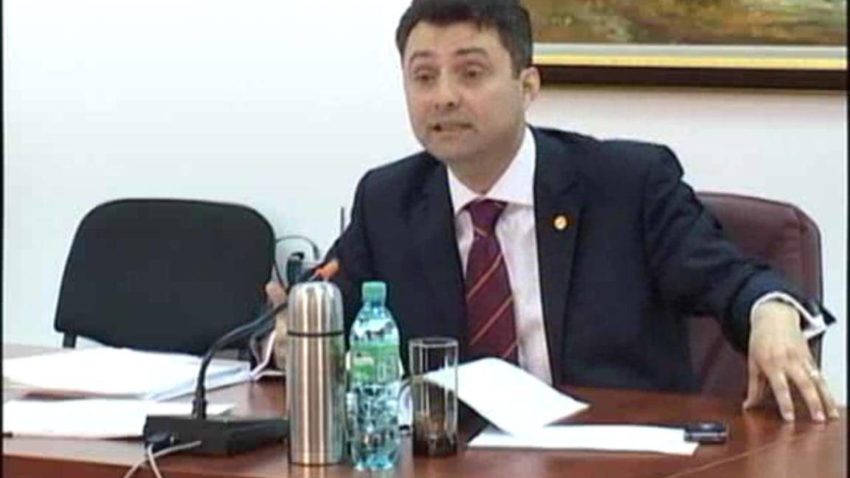 (AUDIO) Procurorul general al României denunţă presiunile conducerii Lukoil