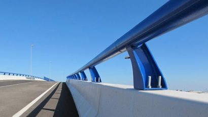 „Zonele negre” de pe drumurile naționale, dotate cu separatoare tip parapeți