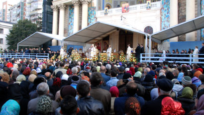 (AUDIO) Cel mai mare pelerinaj din ţară continuă la Iaşi