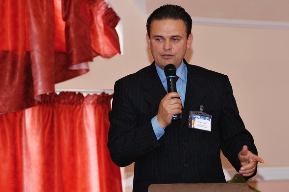 Taxele şi birocraţia frânează sectorul privat