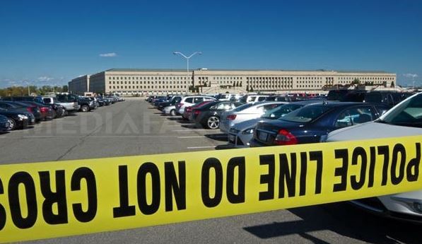 Panică la „Pentagon”, din cauza unei femei suspecte de Ebola