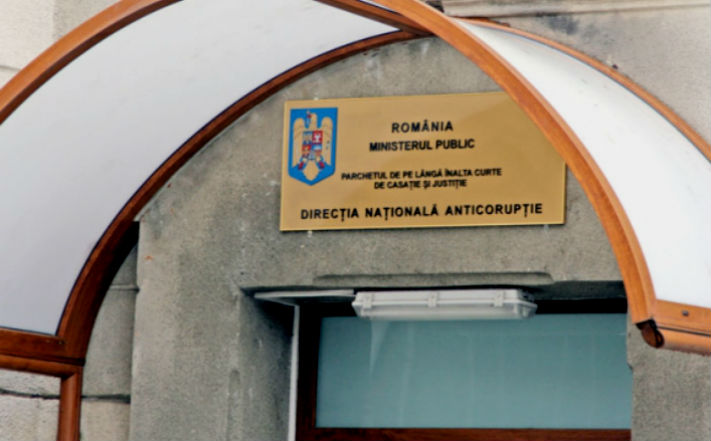 Apar nume noi în dosarul Microsoft