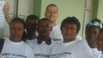 De la bolnav de Ebola, la consilier psihosocial în centrele de tratament