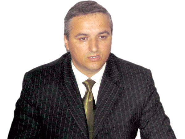 Tudorel Calapod şi Stere Sponte, trimişi în judecată de procurorii DNA