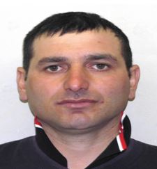Ibram Chemal, suspect de spargeri de locuinţe comise în serie, dat în urmărire naţională