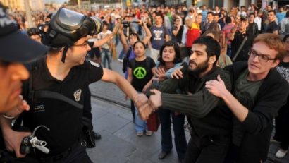 MAE atenţionează turiştii români despre manifestările din Turcia