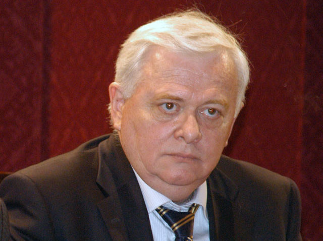 Viorel Hrebenciuc, reţinut în dosarul retrocedărilor ilegale de păduri