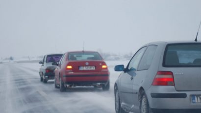 CONSTANȚA: Mai multe drumuri rămân închise