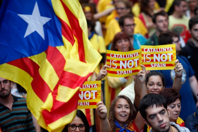 „Consultare populară” pe tema independenţei în Catalonia