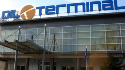 PROTEST LA OIL TERMINAL. Angajații amenință că nu vor permite accesul membrilor C.A. în sediul companiei