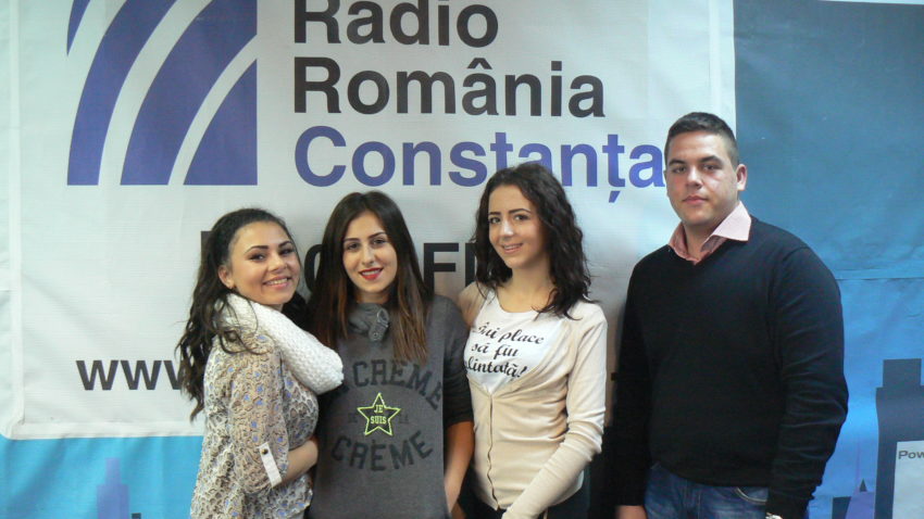 Radio Adolescenţa cu Izabela, Ana, Alexandra şi Cristi