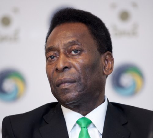 Pele are din nou probleme